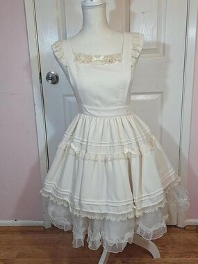Innocent World Ivory Crossback Pinafore JSK | Classic Lolita